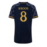 Fotballdrakt Dame Real Madrid Toni Kroos #8 Bortedrakt 2023-24 Kortermet